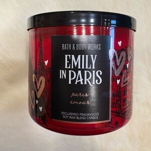 Bath & Body Works Emily in Paris Candle Paris Amour